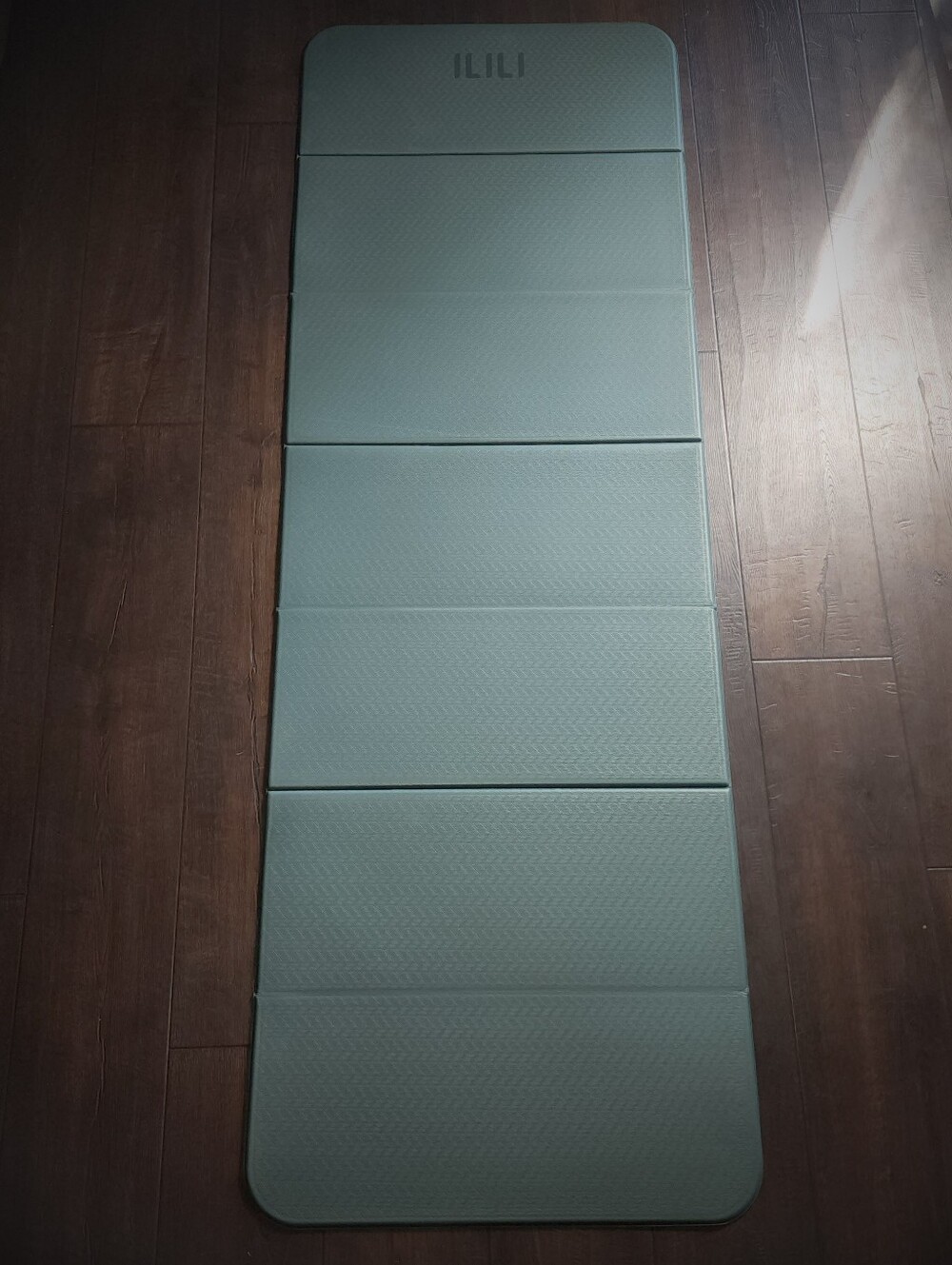 ILILI Foldable Yoga Mat 71" x 24" Green TPE Non-Slip Exercise Fitness Mat